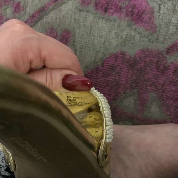 BCBGIRLS Metallic sandals w/bead detail Size 8 - Picture 12 of 16